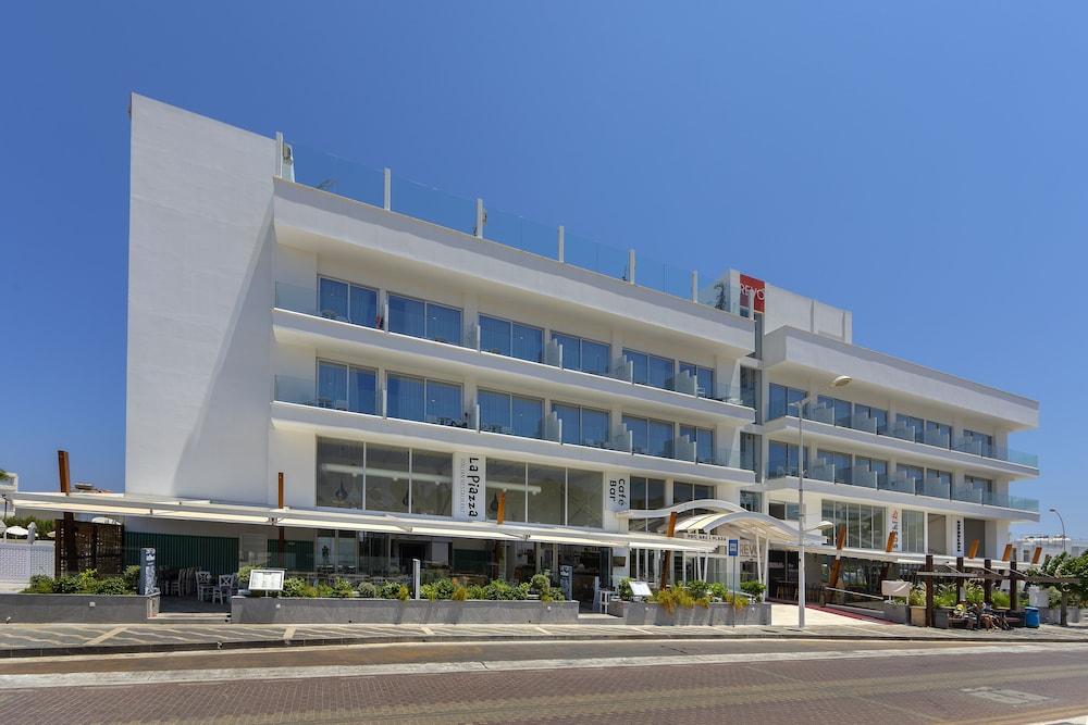 Protaras Plaza Hotel Exterior foto