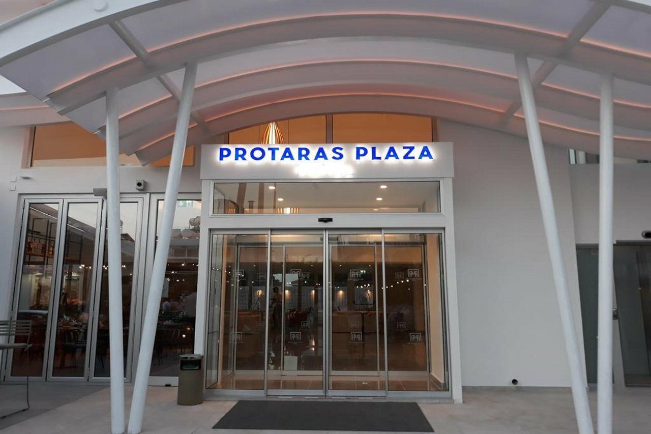 Protaras Plaza Hotel Exterior foto